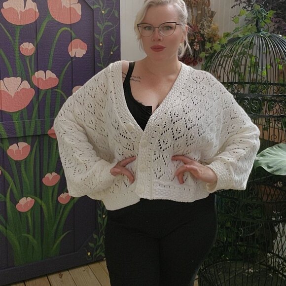 Vintage 80's - 90's White Cotton Oversized Dolman Sleeve Cardigan Sweater - Picture 2 of 15